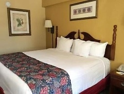 Days Inn by Wyndham Hoover Birmingham