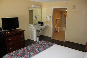 Days Inn by Wyndham Hoover Birmingham