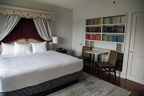 La Tourelle Inn & Spa