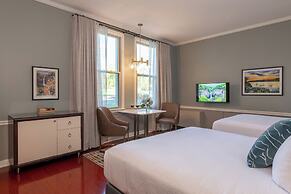 La Tourelle Inn & Spa