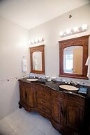 La Tourelle Inn & Spa