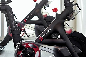 The Del Monte Lodge Renaissance Rochester Hotel & Spa