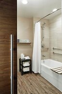 The Del Monte Lodge Renaissance Rochester Hotel & Spa