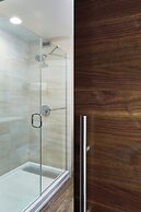 The Del Monte Lodge Renaissance Rochester Hotel & Spa