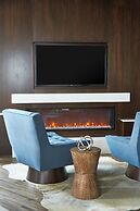 The Del Monte Lodge Renaissance Rochester Hotel & Spa