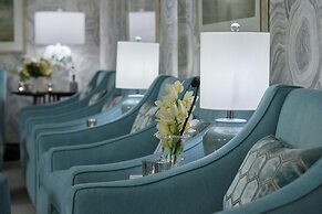 The Del Monte Lodge Renaissance Rochester Hotel & Spa