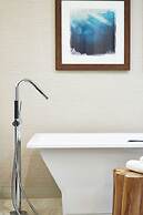 The Del Monte Lodge Renaissance Rochester Hotel & Spa