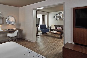 The Del Monte Lodge Renaissance Rochester Hotel & Spa