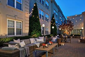 The Del Monte Lodge Renaissance Rochester Hotel & Spa