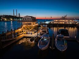 Danfords Hotel and Marina