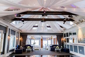 Danfords Hotel and Marina