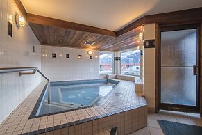 Rocky Mountain Ski Lodge