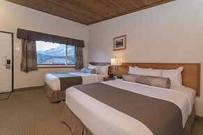 Rocky Mountain Ski Lodge