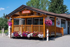 Rocky Mountain Ski Lodge