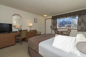 Rocky Mountain Ski Lodge