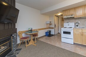 Rocky Mountain Ski Lodge