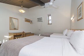 Rocky Mountain Ski Lodge