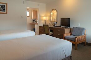 Rocky Mountain Ski Lodge