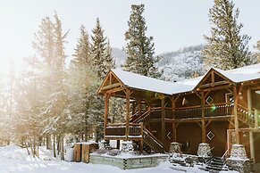 Buffalo Mountain Lodge