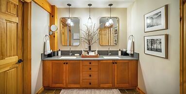 Buffalo Mountain Lodge