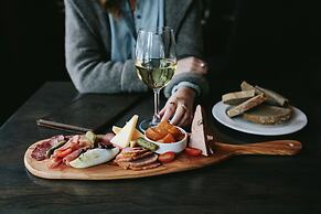 Buffalo Mountain Lodge