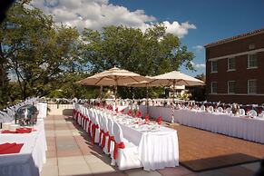 Hassayampa Inn