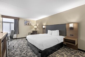 Best Western Plus York Hotel & Conference Center