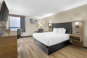 Best Western Plus York Hotel & Conference Center