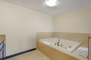 Best Western Plus York Hotel & Conference Center