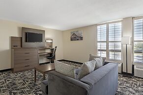 Best Western Plus York Hotel & Conference Center