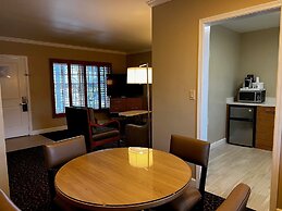 Holiday Inn Express & Suites La Jolla – Windansea Beach by IHG