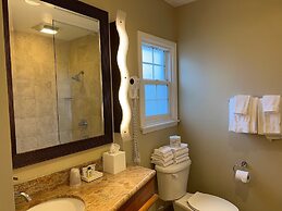 Holiday Inn Express & Suites La Jolla – Windansea Beach by IHG