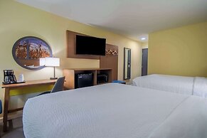 Days Inn & Suites by Wyndham Waterloo