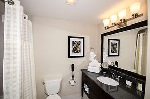 DoubleTree by Hilton Hotel Port Huron