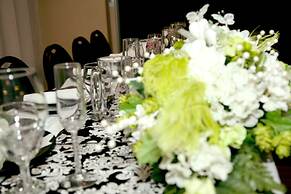 Gladstone Inn & Suites