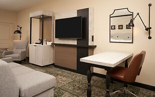 Hilton Appleton Paper Valley