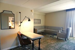 Hilton Appleton Paper Valley