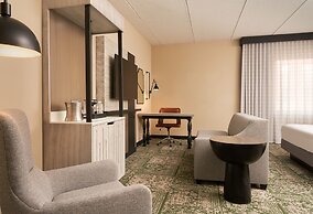 Hilton Appleton Paper Valley