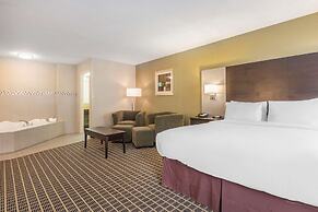 Quality Inn & Suites Downtown