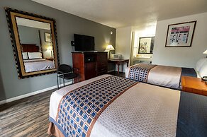 American Inn & Suites Russellville
