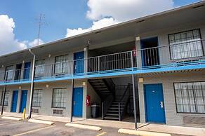 American Inn & Suites Russellville