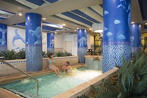 Coral Beach Resort and Suites