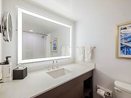 Crowne Plaza Albany - The Desmond Hotel by IHG