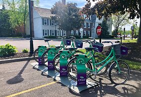 Crowne Plaza Albany - The Desmond Hotel by IHG