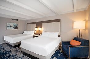 Crowne Plaza Albany - The Desmond Hotel by IHG