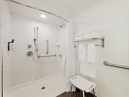 Crowne Plaza Albany - The Desmond Hotel by IHG