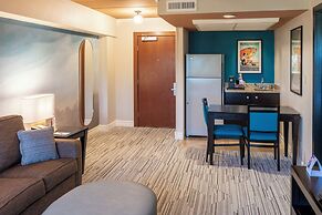 The Boulevard Inn & Bistro