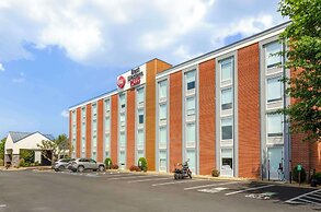 Best Western Plus Beckley Inn