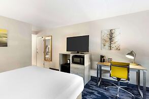 Best Western Plus Beckley Inn