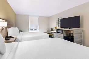 Best Western Plus Beckley Inn